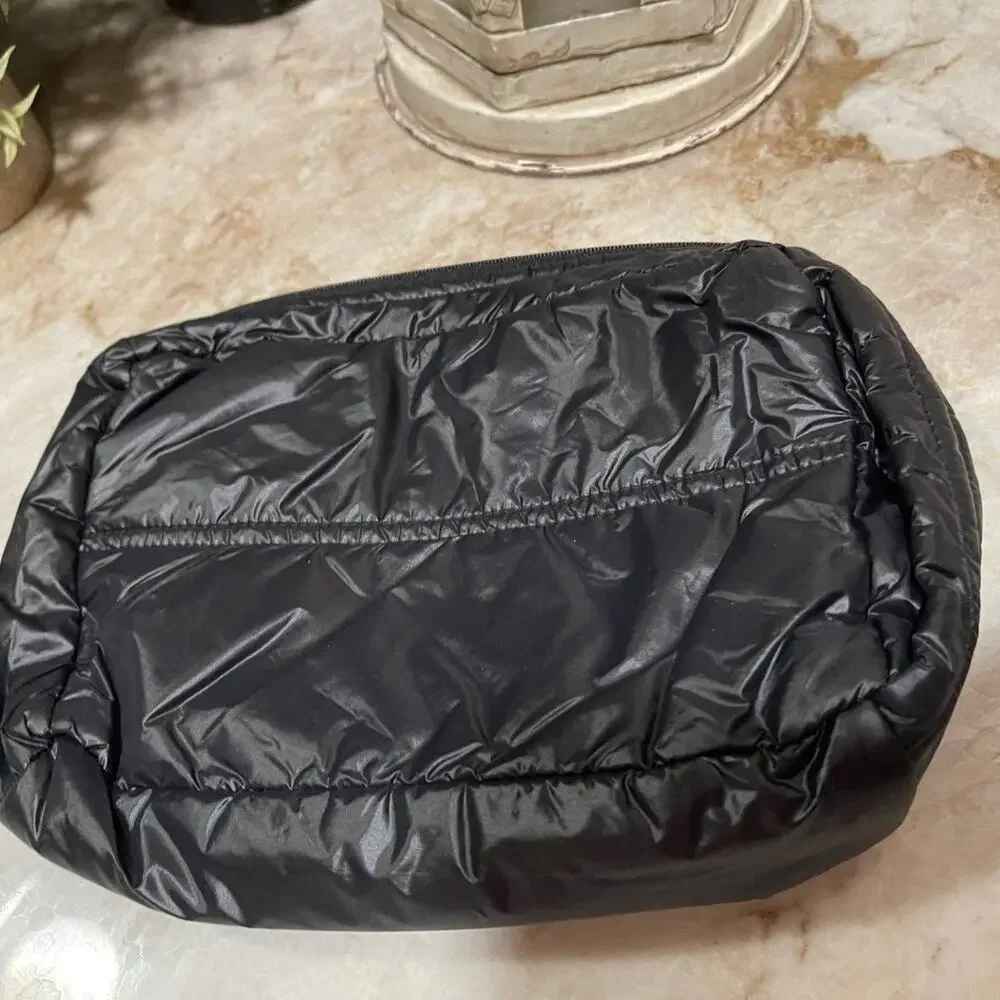 ANORAK puffer pouch